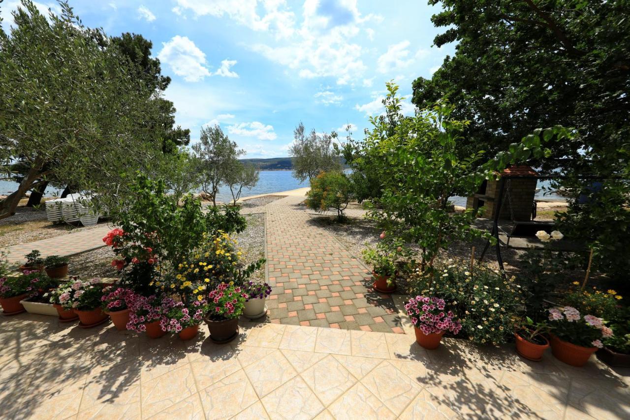 Villa Rajna Starigrad Paklenica Exteriér fotografie