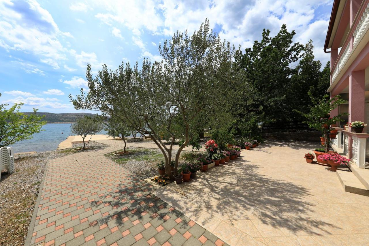 Villa Rajna Starigrad Paklenica Exteriér fotografie